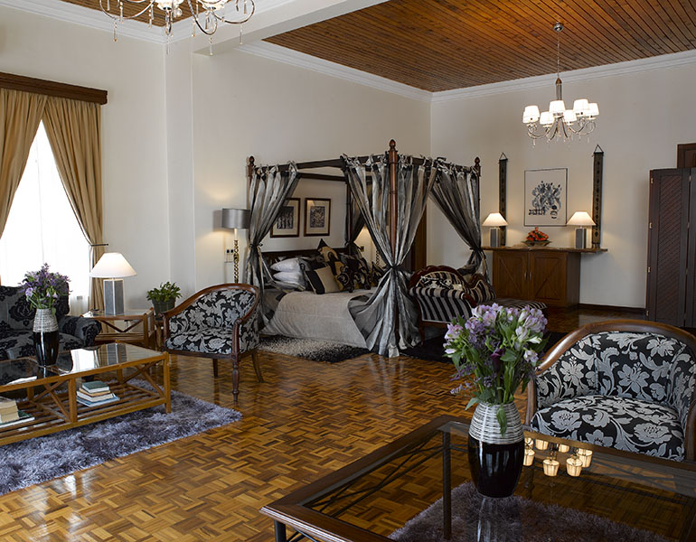 House of Waine Honeymoon Suite Interior - Malaika